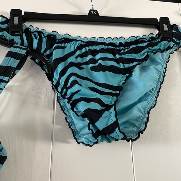 Shade & Shore 2 piece bathing suit 👙 blue/black zebra 🦓 color size large - Picture 3 of 6